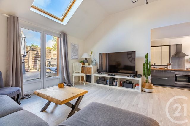 Appartement Triplex à vendre - 4 pièces - 82.3 m2 - CERNAY LA VILLE - 78 - ILE-DE-FRANCE - Century 21 Ld Immobilier