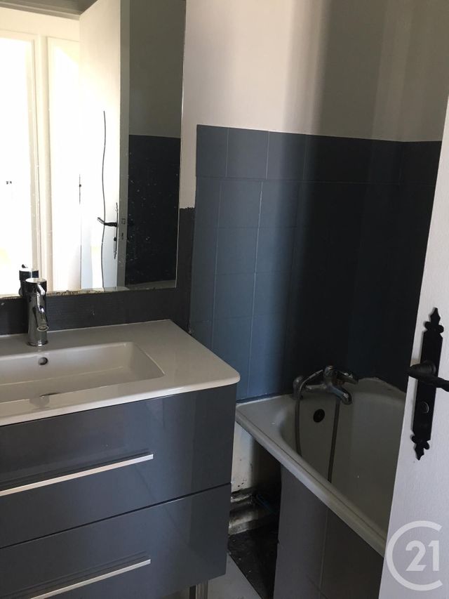 Appartement F3 à vendre - 4 pièces - 77.17 m2 - LES ULIS - 91 - ILE-DE-FRANCE - Century 21 Ld Immobilier