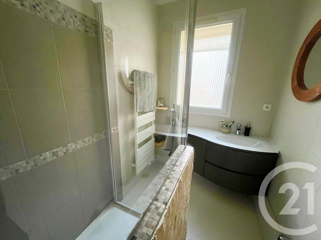 Appartement F4 à vendre - 3 pièces - 65.39 m2 - GOMETZ LA VILLE - 91 - ILE-DE-FRANCE - Century 21 Ld Immobilier